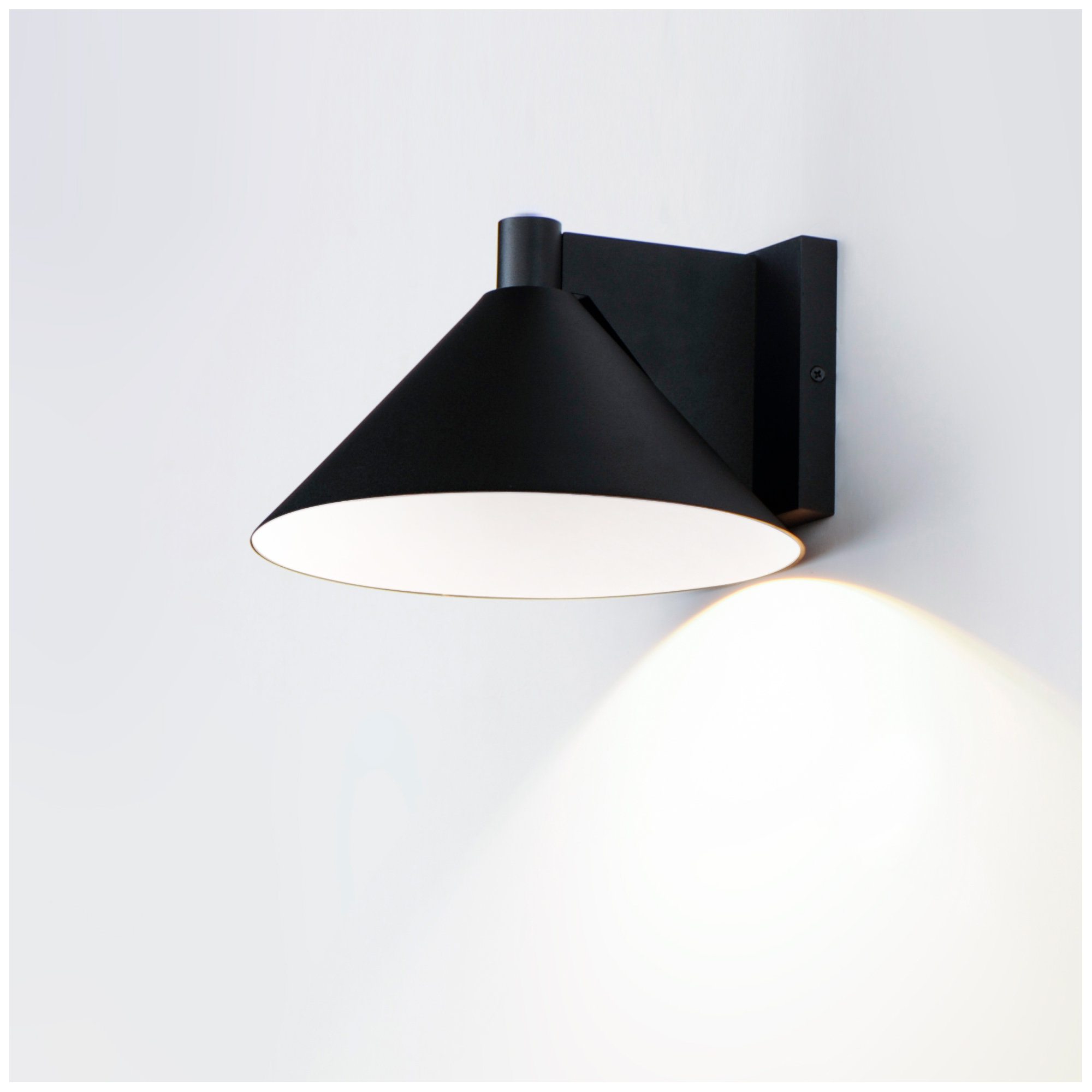 Chauncey Outdoor Aluminum LED Wall Light, 10, Black