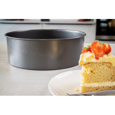 MasterClass Non-Stick Loose Base Deep Cake Pan