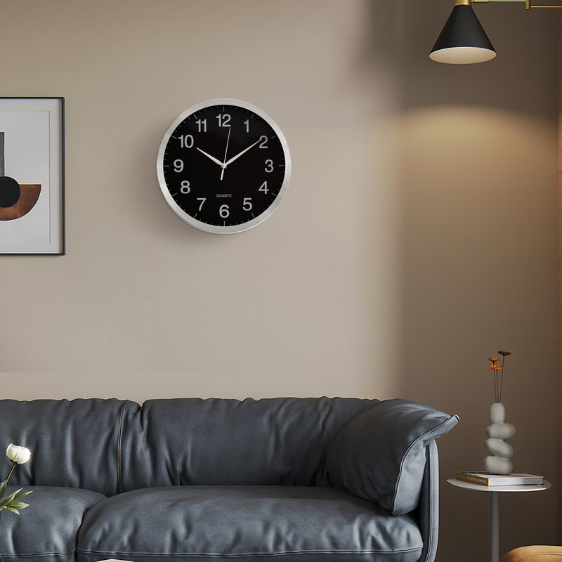 Horloge murale à quartz Ebern Designs, Petit, Noir, noir, noir, noir