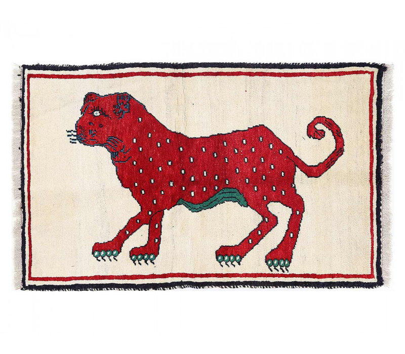Tapis rouge en laine d'agneau 2 pi 9 po x 4 pi 9 po Brennae