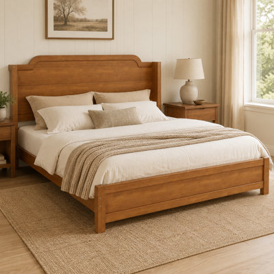 Lit plateforme Burritt Farmhouse & Traditional King en bois massif avec tête de lit incurvée, cadre de lit minimaliste en bois fini naturel, capacité de 272 kg, sommier non requis, montage facile