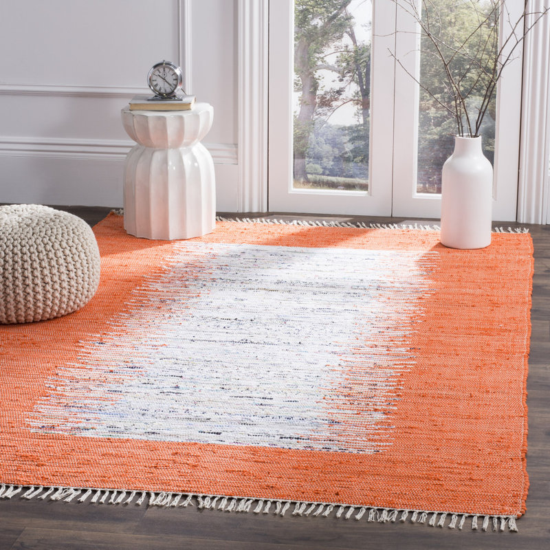 Tapis ivoire / orange en coton tissé à plat à la main à motif abstrait Paynter, Carré 6 pi