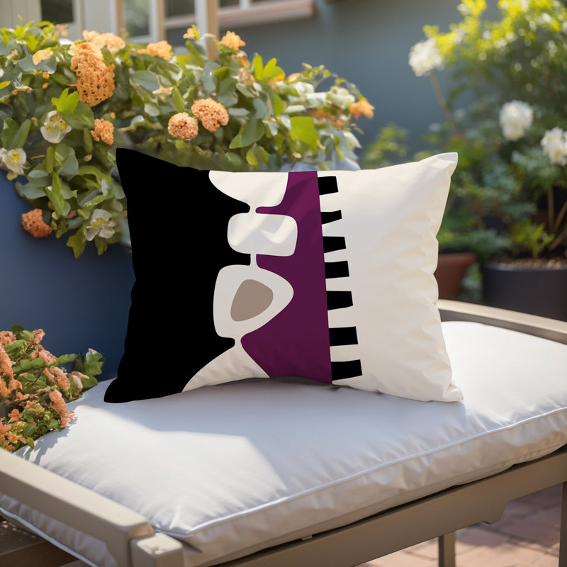 Oreiller rectangulaire réversible intérieur / extérieur Kanai, H 14 po x l 20 po, Mauve / noir / blanc cassé
