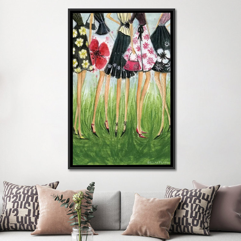 «In Style Girls in Skupe» par Bella Pilar, reproduction d'art sur toile tendue, H 60 po x l 40 po x P 1,5 po, Pas de tapis