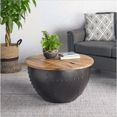 Table basse en bois et fer