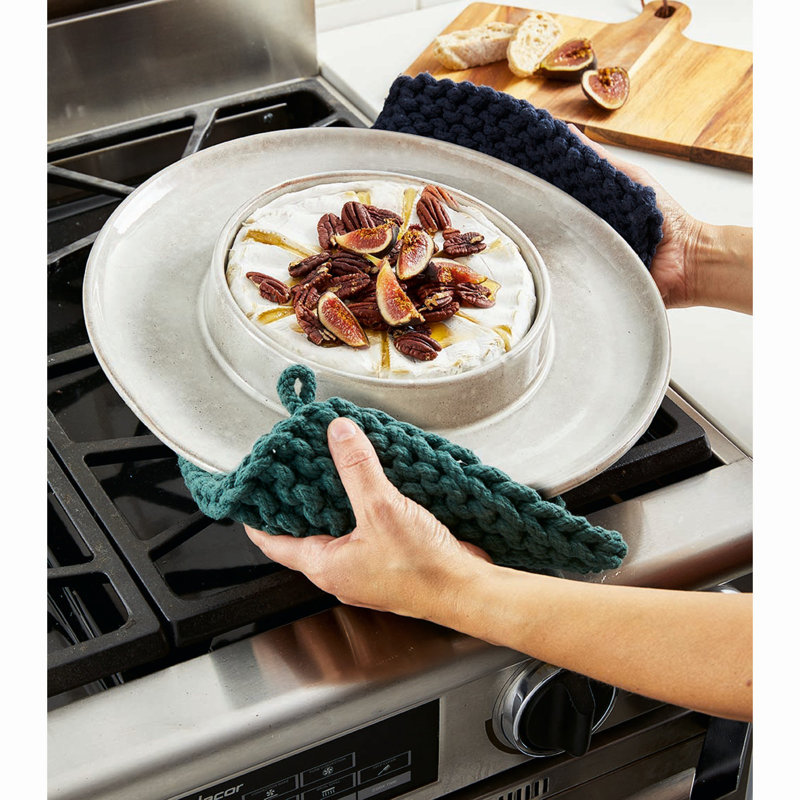 Kyum Party Size Brie Bake