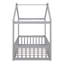 Lit simple moderne en bois avec clôture et toit, style maisonnette pour enfants