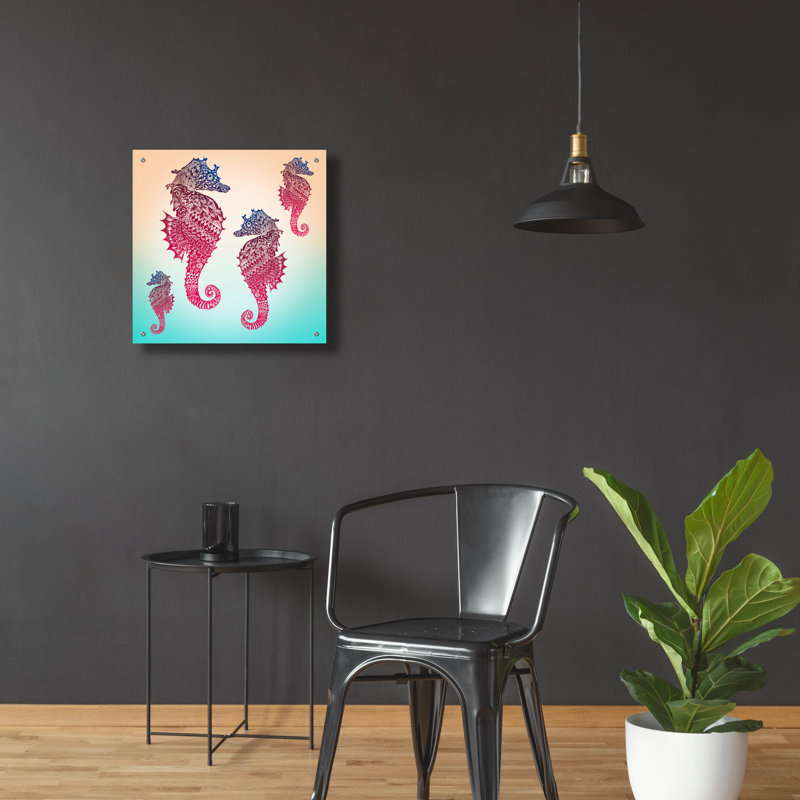 "Motif hippocampe" par Mark Ashkenazi, H 24 po x l 24 po x P 0,2 po