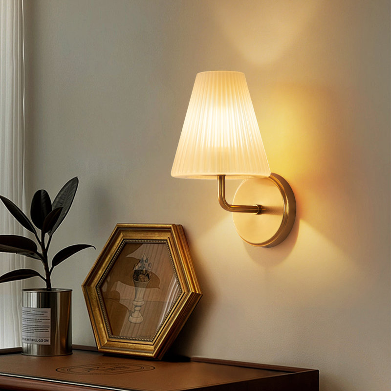 Applique murale E12 pour couloir d'escalier