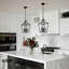 Lustre moderne moderne avec lanterne industrielle noire en métal avec chaîne réglable pour îlot de cuisine, salle à manger, vestibule et plus encore