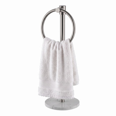 Porte-serviettes sur pied de 43 cm (16,9 pouces) en acier inoxydable, disponible avec base noire, argentée ou en marbre. Parfait pour un meuble-lavabo ou une salle de bain. Base stable et équilibrée.