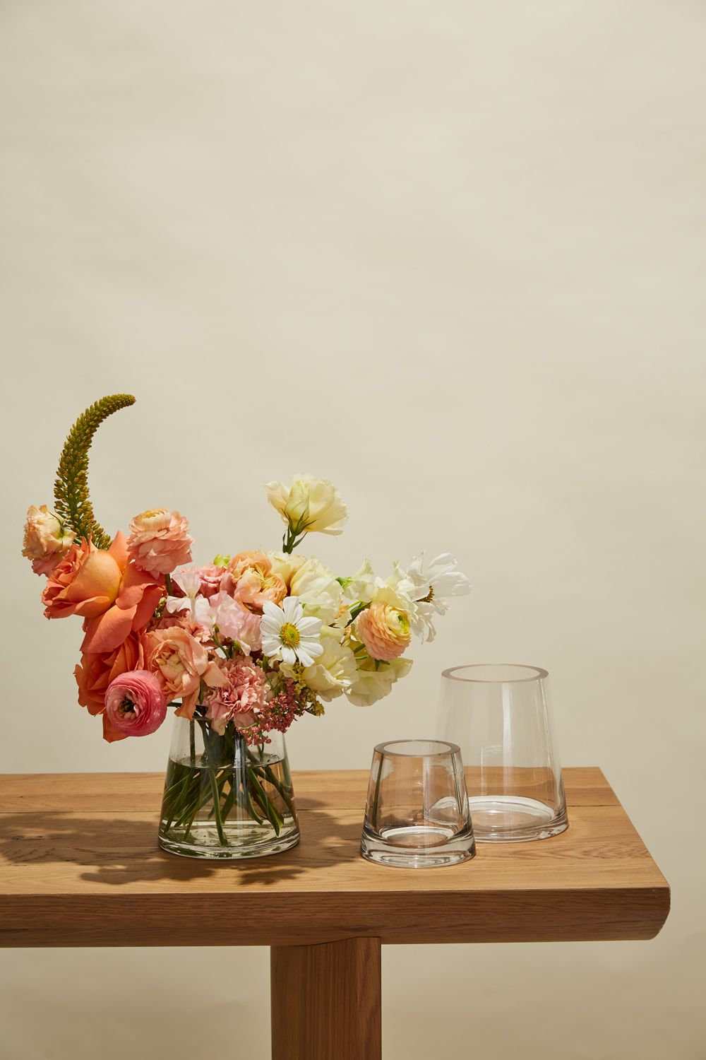 Handmade Glass Table Vase, 5" H x 5.4" W x 5.4" D