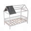 Lit simple, maison en bois avec clôture-12341467
