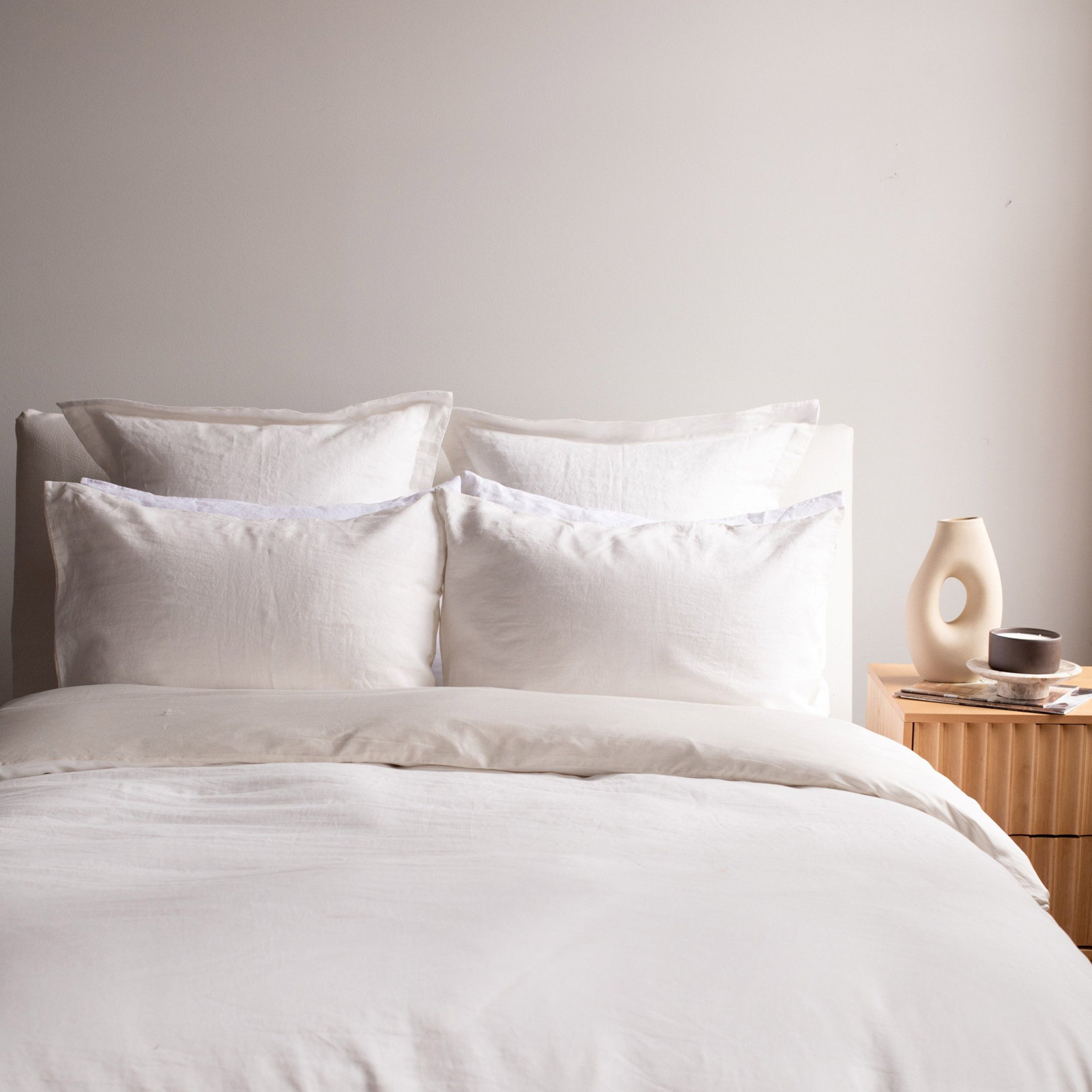 100% French Linen Flanged 26" X 26" Euro Sham, Cream