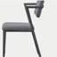 Chaise de bureau grise à dossier ouvert