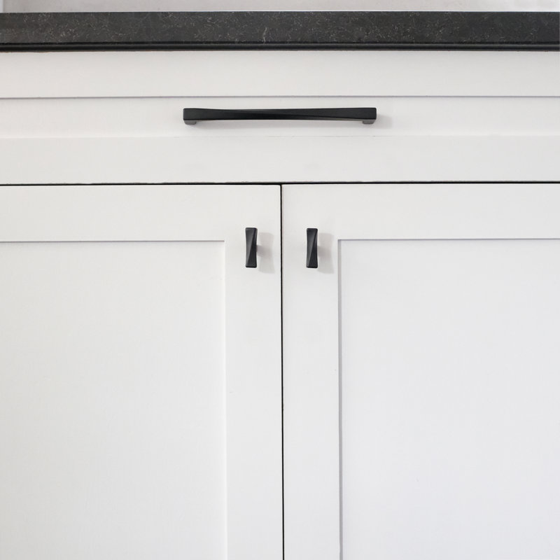 Twist Bar Knob, Matte Black