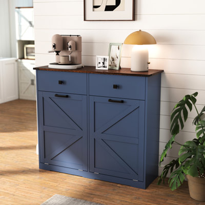 Armoire à ordures inclinable bleue 20 gallons, espace caché pour la cuisine, porte de grange avec 2 tiroirs, stable, matériau d'ingénierie en bois recyclé permettant d'économiser de l'espace, poignées en métal élégantes