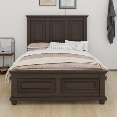 Traditional Town And Country Style Vintage Bed