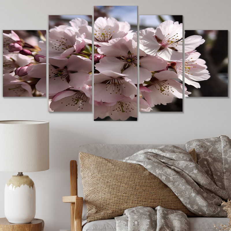 «Blossoming Cherry Flowers In Spring III», reproduction d'art sur toile - 5 panneaux