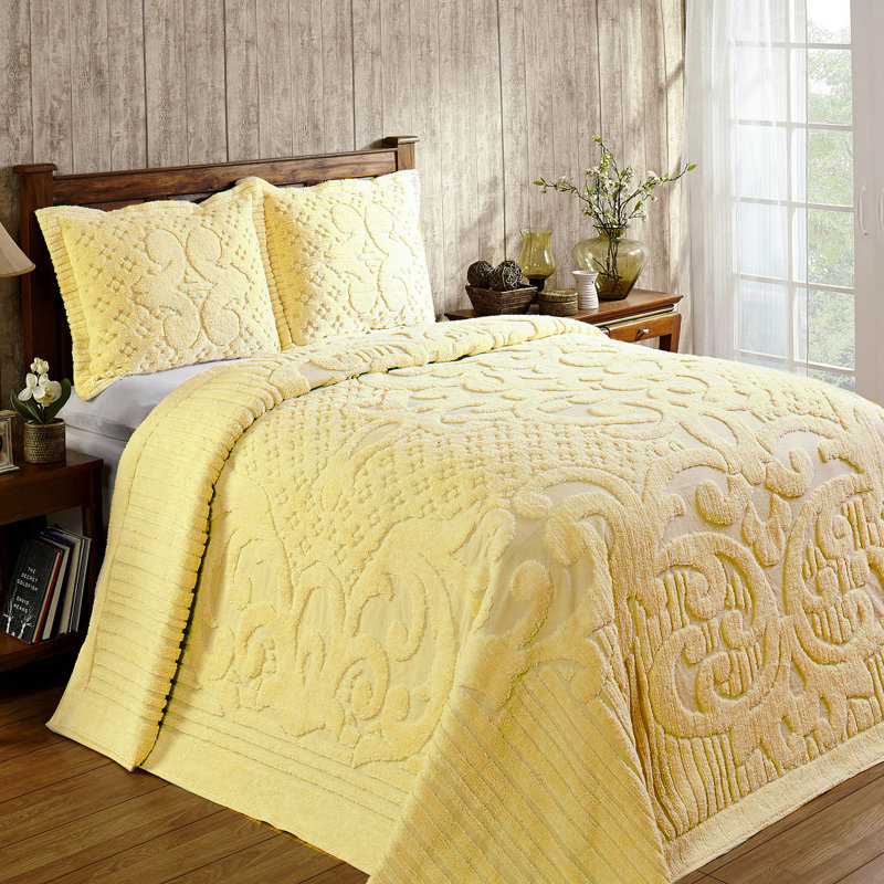 Ashton Collection Chenille Bedspread Set, 100% Cotton Machine Washable Bedding Set, Soft & Breathable Medallion Design Coverlet with Sham, Luxurious All Season Comfort