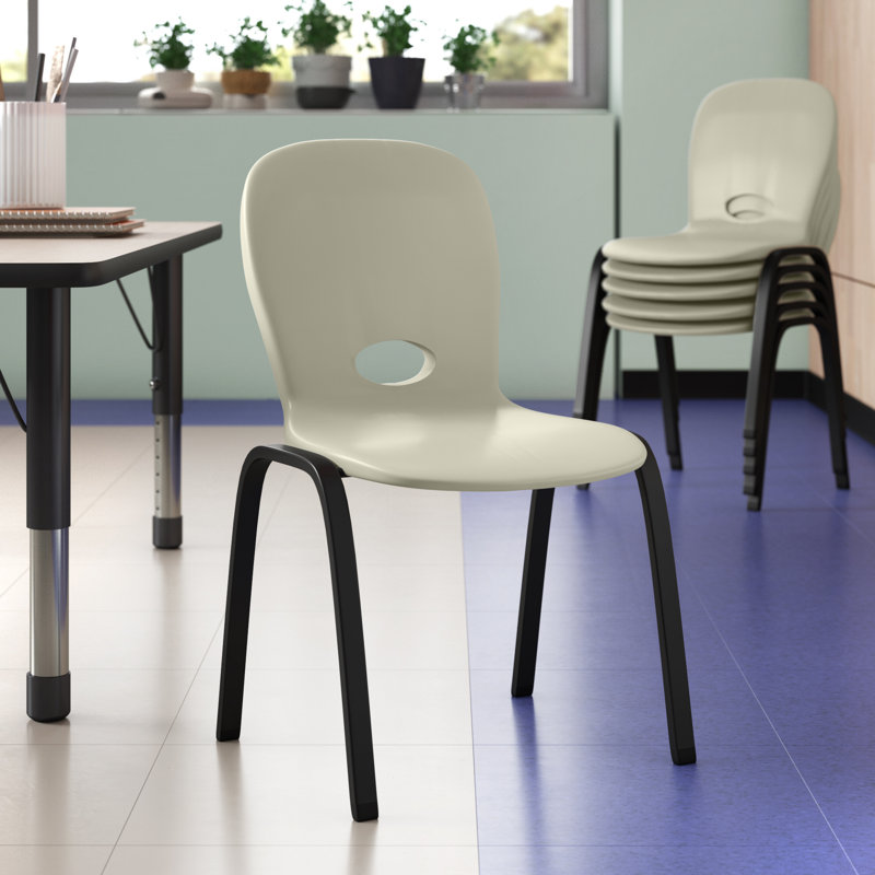 Chaise de classe 12 "