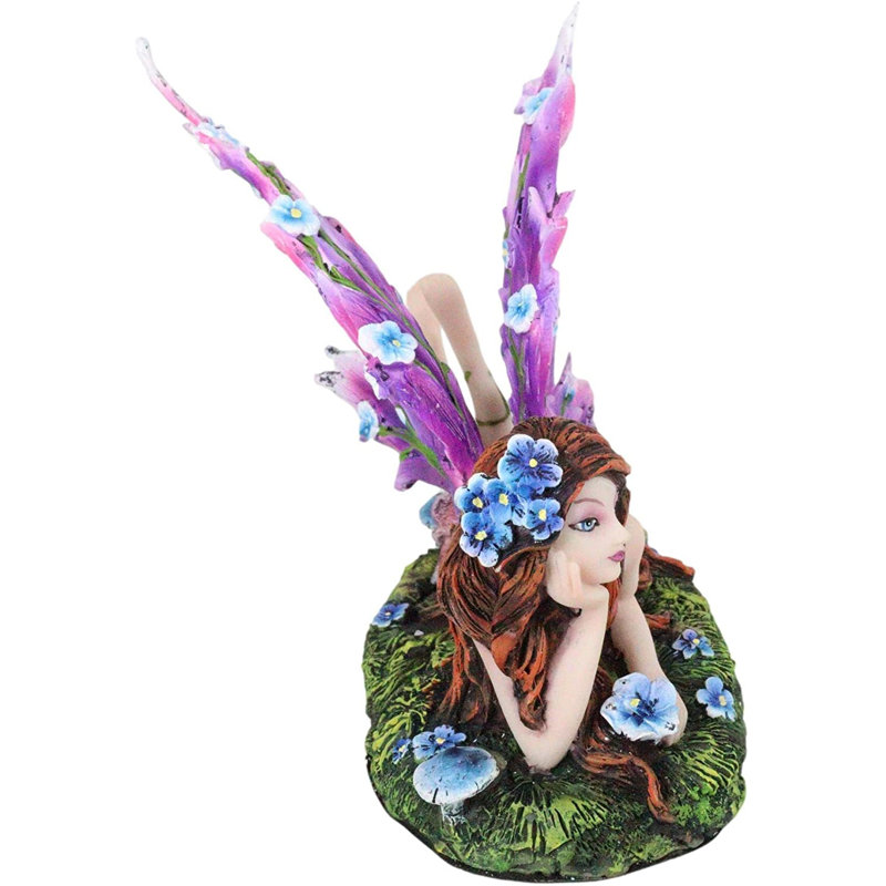 Caenada Figurines & Sculptures