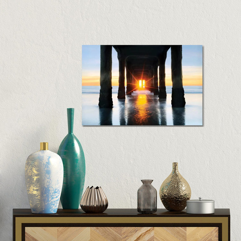Manhattan Beach  Pier 1 Piece Wall Art on Canvas, 30.48cm H x 45.72cm W