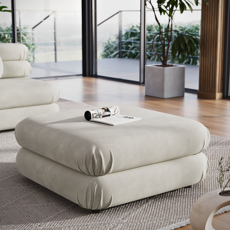 Repose-pieds Jubilee, Amande