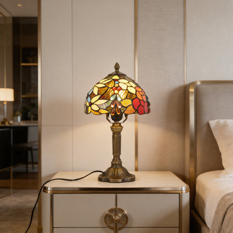 Lampe de table en vitrail Tiffany, base en résine bronze, ampoule incluse