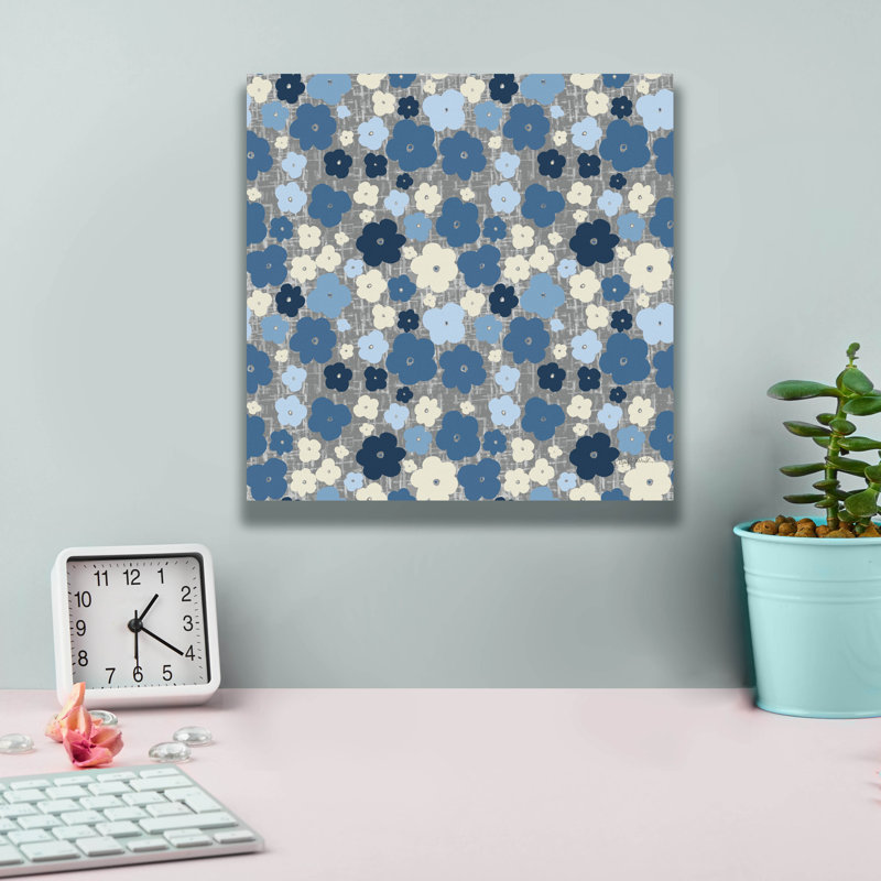 «Main Street Garden Toss Blue and White» par Cheryl Warrick, art mural sur toile