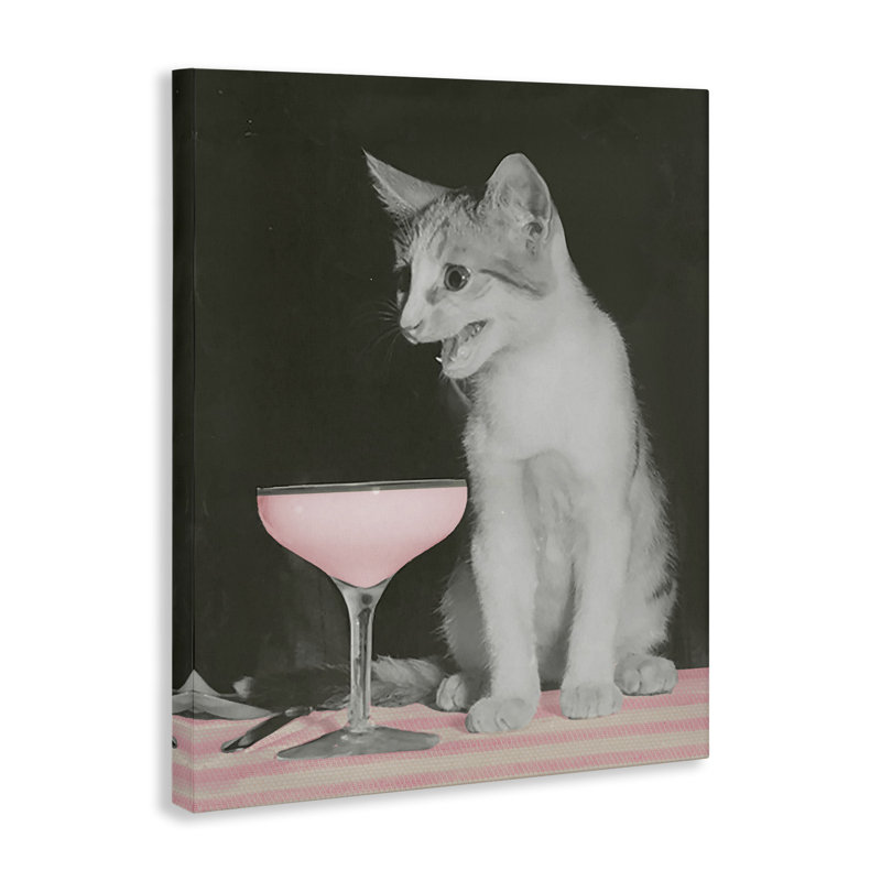 Chat et boisson rose, art mural par Daphne Polselli bp-911_CN, H 20 po x l 16 po