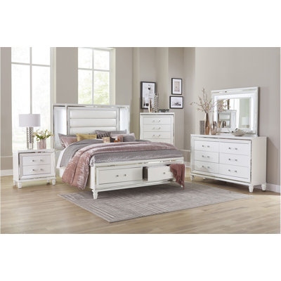 Ensemble de chambre avec lit tapissier Estrellas