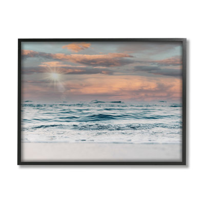 «Cloudy Morning Red Sky Beach» par Tara Moss - photographie