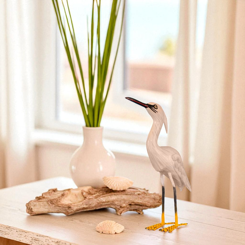 Figurine héron en bois enneigé - sculpture d'oiseau côtier sculptée à la main, décor de rivage élégant