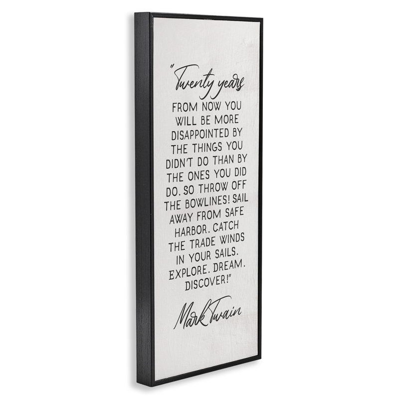 «Twenty Years Twain Literary», estampe numérique par Daphne Polselli, H 24 po x l 10 po, Giclée encadrée noir minuit
