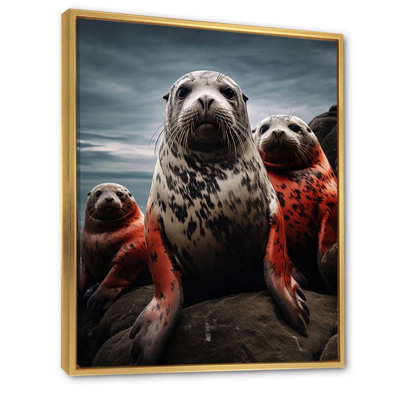 «Grey Red Seal Silent Guardians» sur impression sur toile, H 20 po x l 12 po x P 1 po, Cadre flottant doré