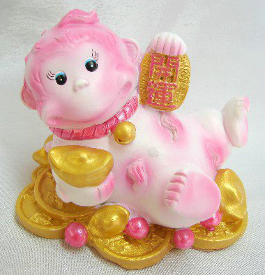 Figurine singe, Rose