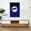 Chauve-souris sous la pleine lune - Illustration murale abstraite contemporaine représentant une chauve-souris dans un paysage faunique.-26473255