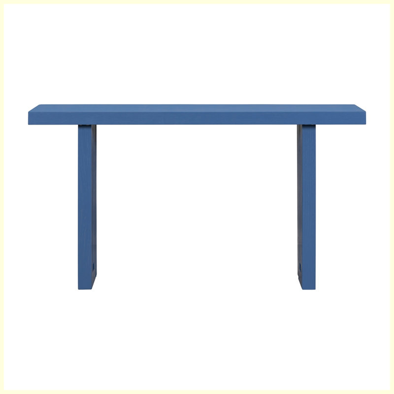 Console de conception unique avec formes latérales distinctives pour le vestibule, Marine