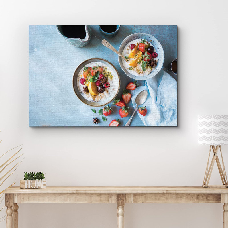 Avoine avec fraises, oranges et cerises, H 12 po x l 18 po