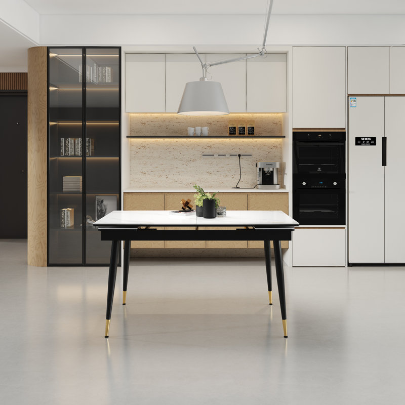 Ensemble de table de salle à manger en pierre frittée extensible de 55 à 79 po avec chaises rembourrées en similicuir 4-8