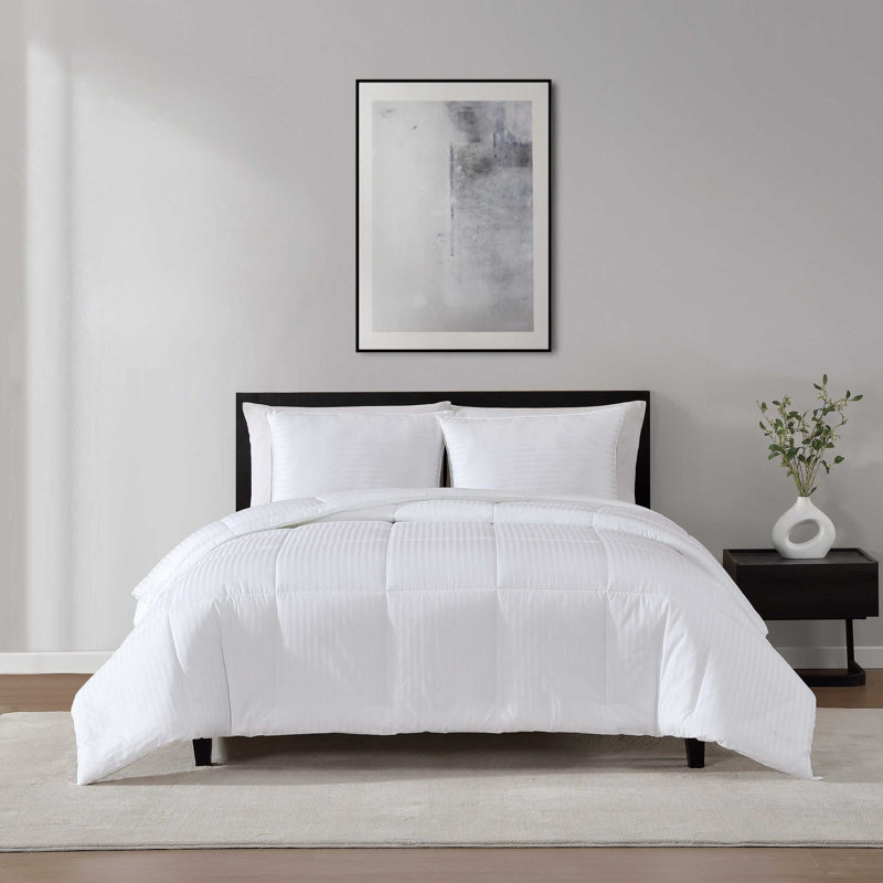 Vera Wang Signature Cotton White Utility Comforter, Queen