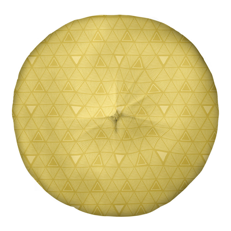 Coussin de sol triangulaire dessiné à la main, 26 po x 26 po, Jaune