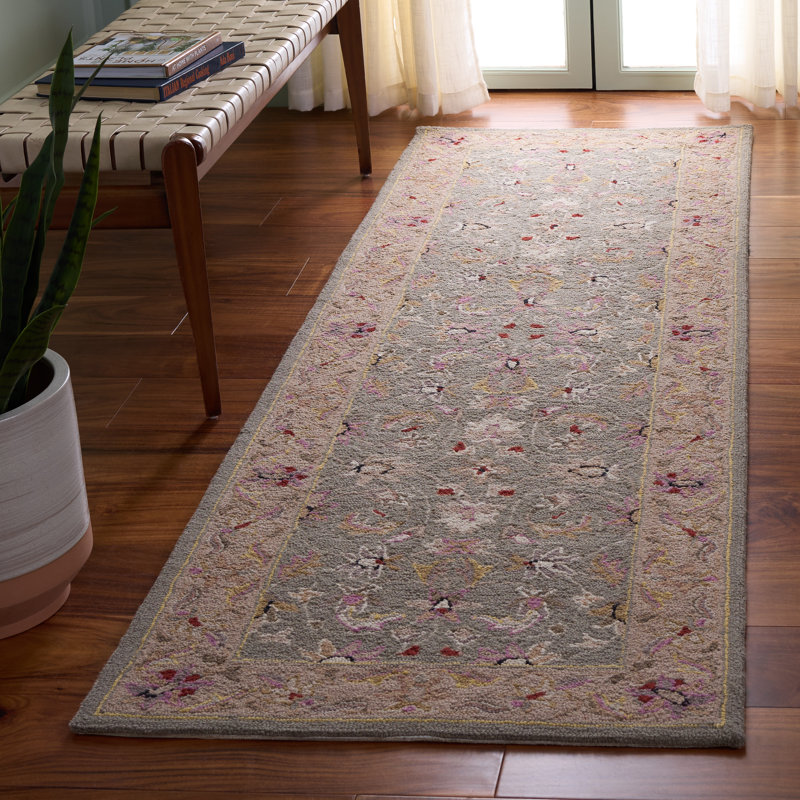 Hollander Hand Hooked Wool Taupe/Ivory Rug, Runner 2'6" x 8'