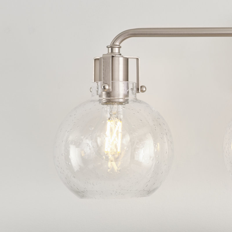 Éclairage pour salle de bain 3 lumières en acier avec abat-jour en verre bullé Byrne, Nickel satiné