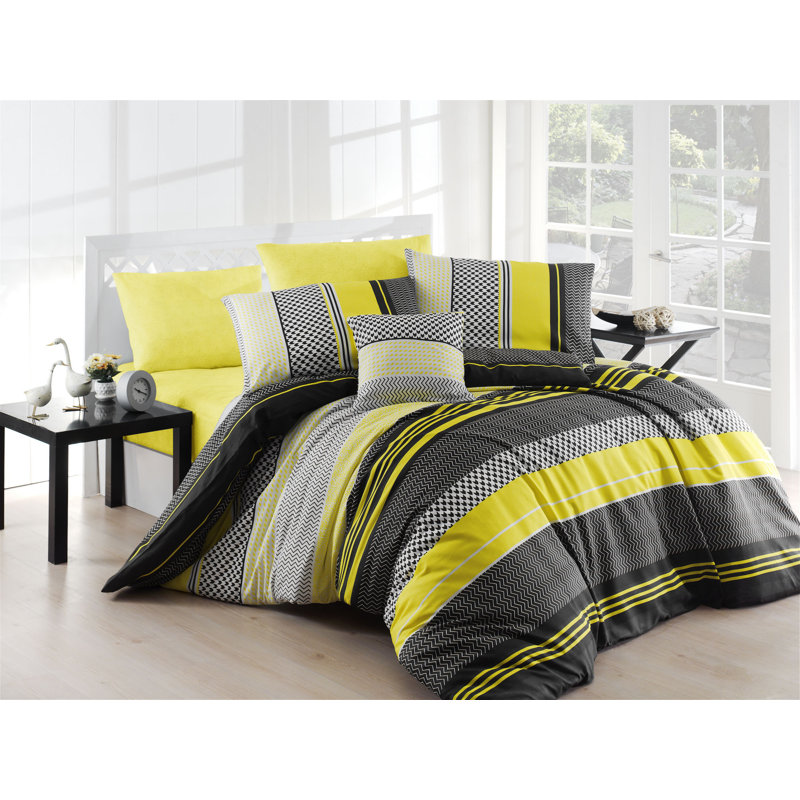 Mizell Striped Duvet Cover Set with Pillowcases