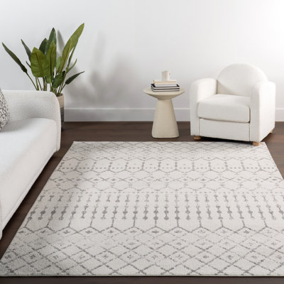 Giannini Geometric Moroccan Area Rug in Grey/ Off White