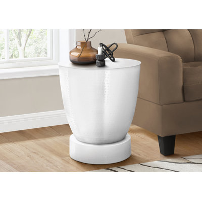 Table d'appoint tambour contemporaine en métal blanc pour le salon et la chambre à coucher, peu encombrante et élégante
