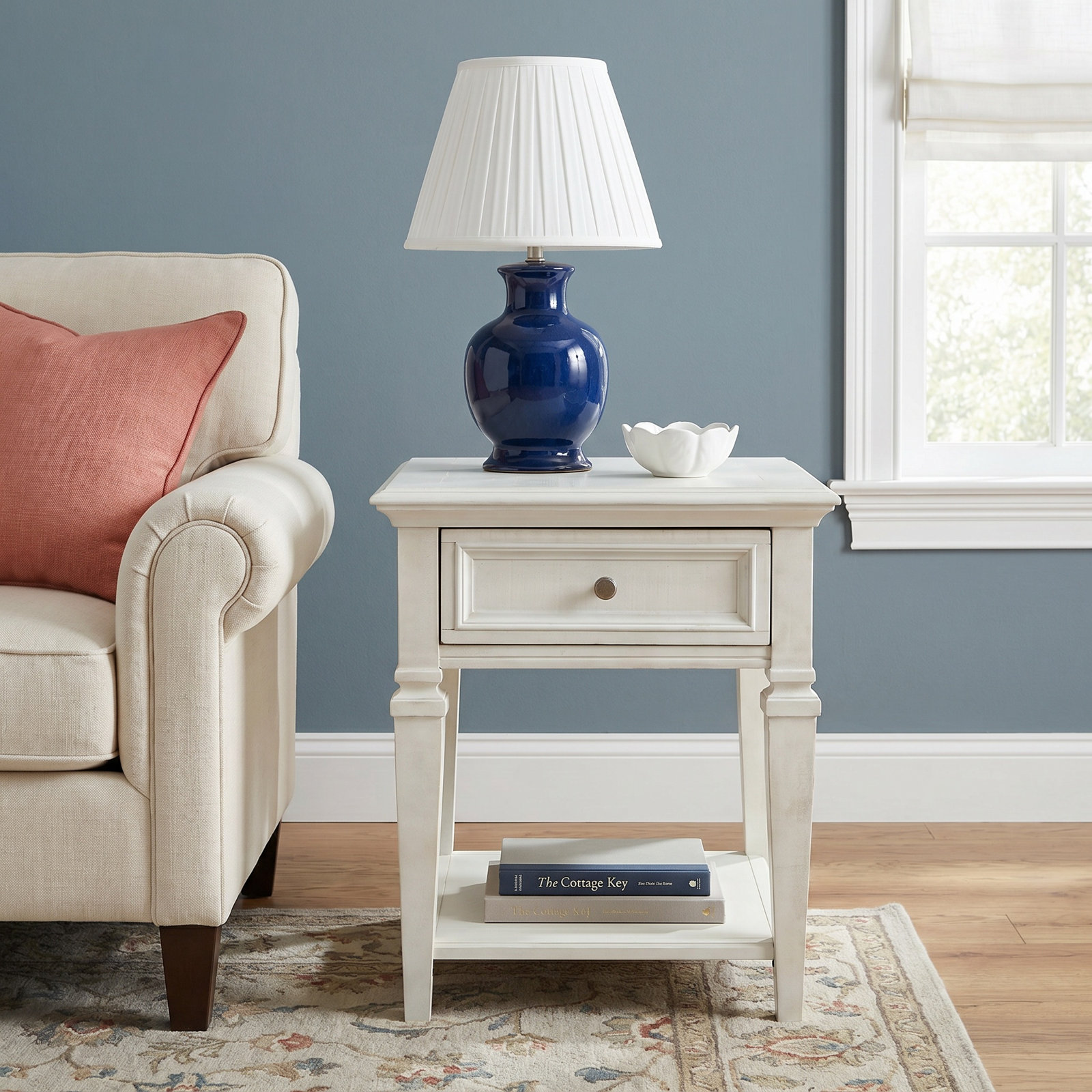 Barton 20" Pine End Table