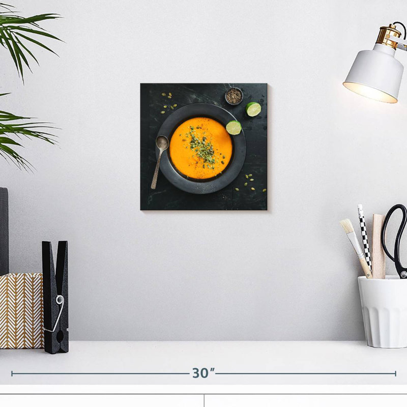 Yarlin Savory Soup, 10" H x 10" W
